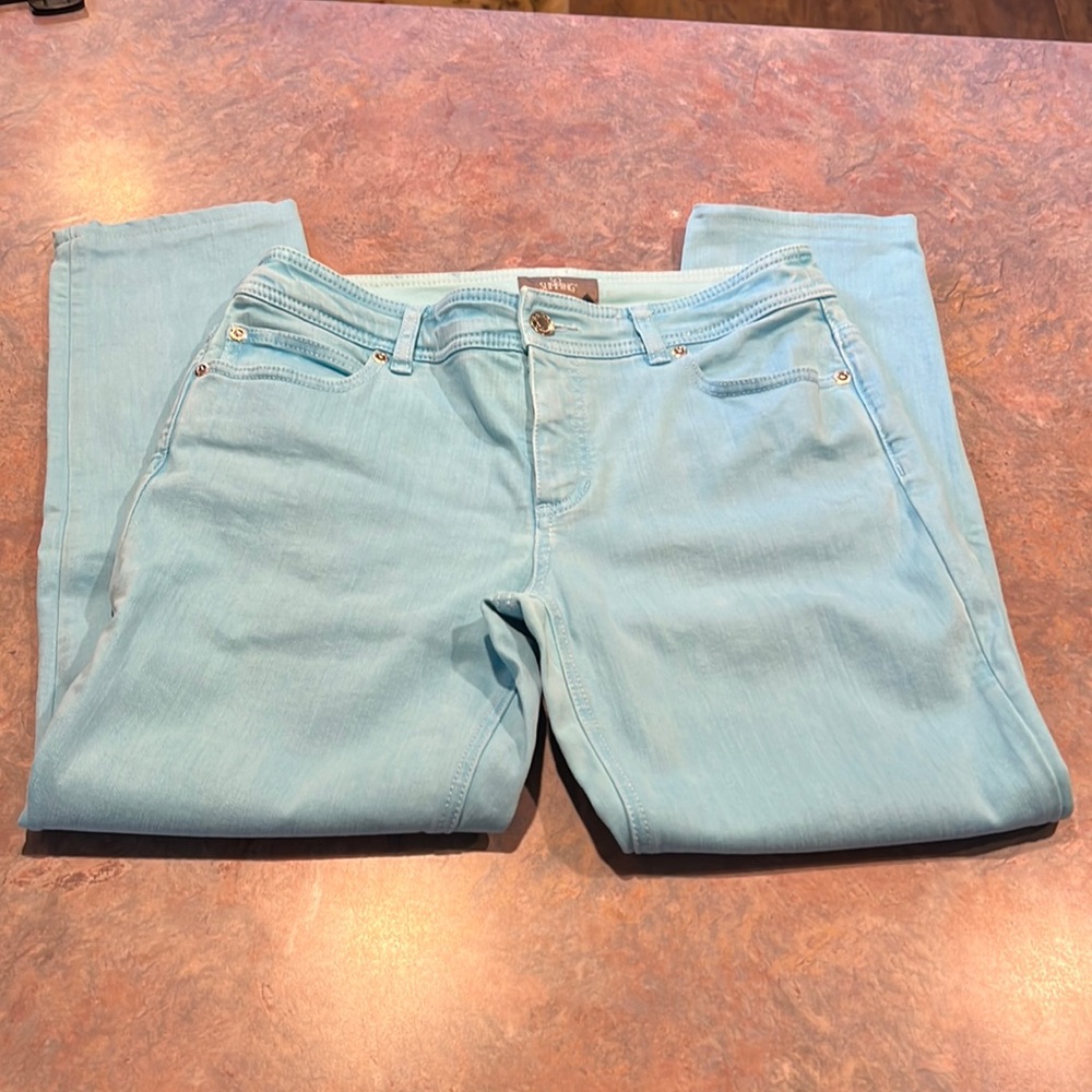Chico's So Slimming crop pant